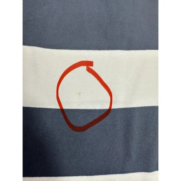 Crewcuts boys Gray and White Striped sweatshirt  Size 6-7 - Picture 5 of 6